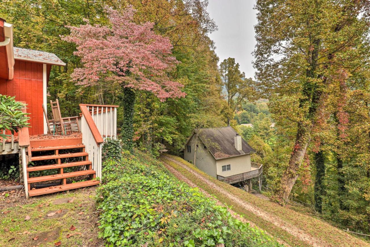 Rustic Red Cabin With Deck In Maggie Valley Club! Exteriör bild
